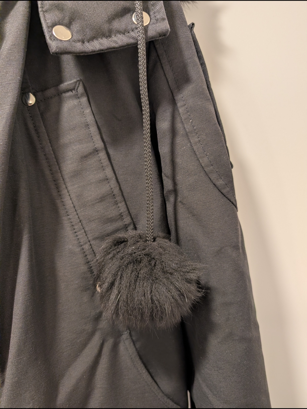 Moose Knuckles Women's Medium Original Debbie Shearling Trim Black Bomber Jacket - Picture 7 of 15